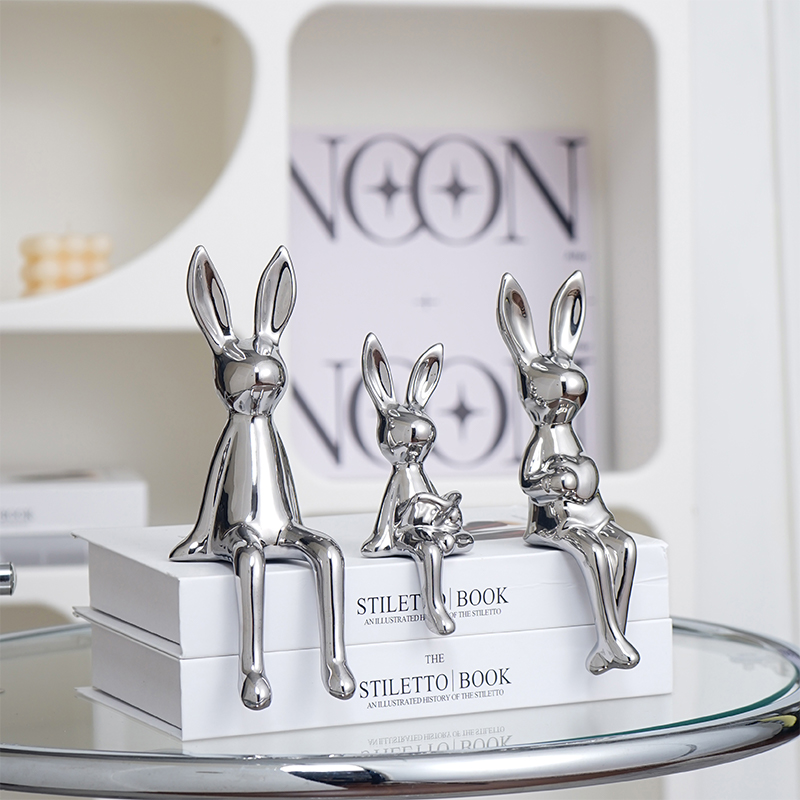 现代简约创意银色陶瓷三口兔子