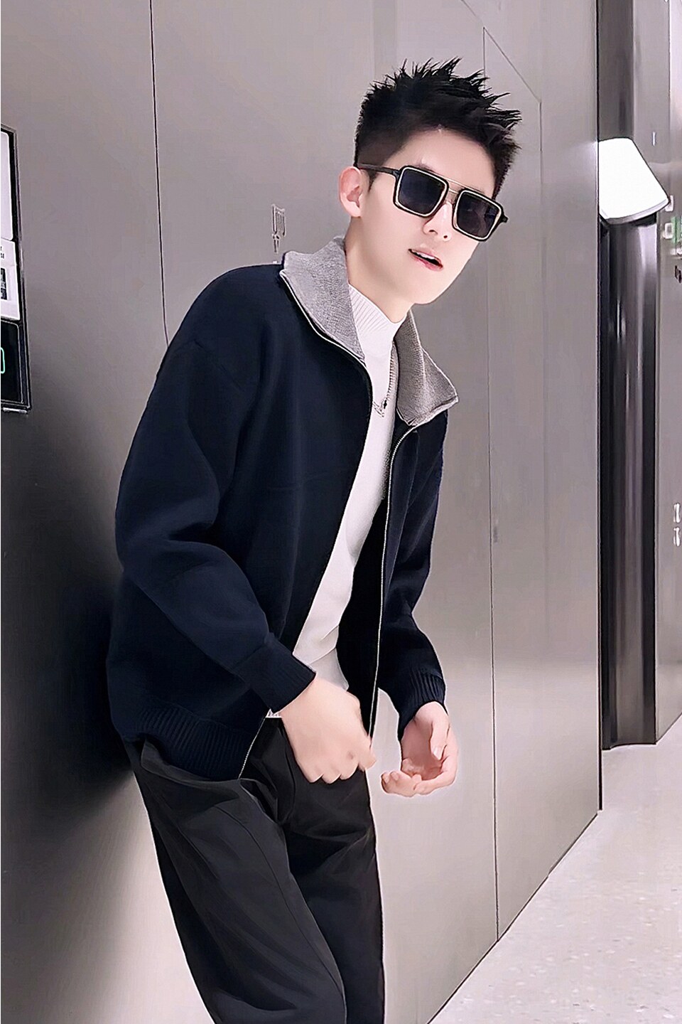 KS57-P88休闲风撞色翻领针织开衫男秋冬宽松拉链毛衣外套,男装针织衫/毛衣,电商D319