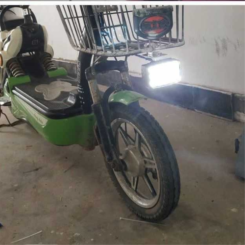 电动车摩托车超亮LED灯三轮车大灯改装流氓射灯外置聚光12-80伏