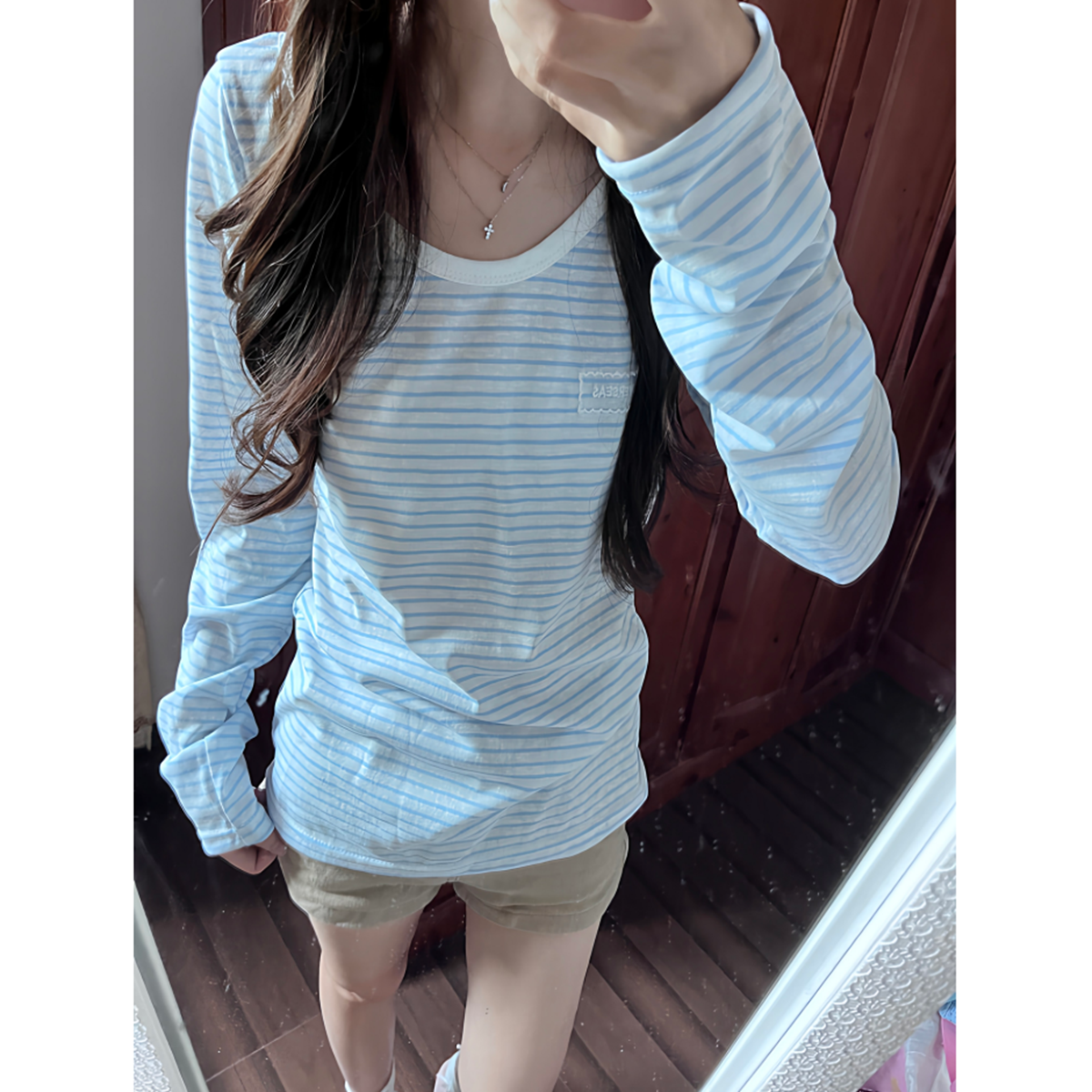 韩系薄款v领蓝白条纹长袖t恤女早春宽松休闲百搭防晒罩衫打底上衣
