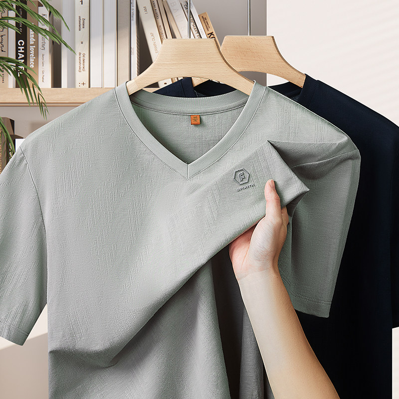 加肥加大码鸡心领短袖体恤衫男夏季新款莱赛尔棉打底衫胖子V领T恤