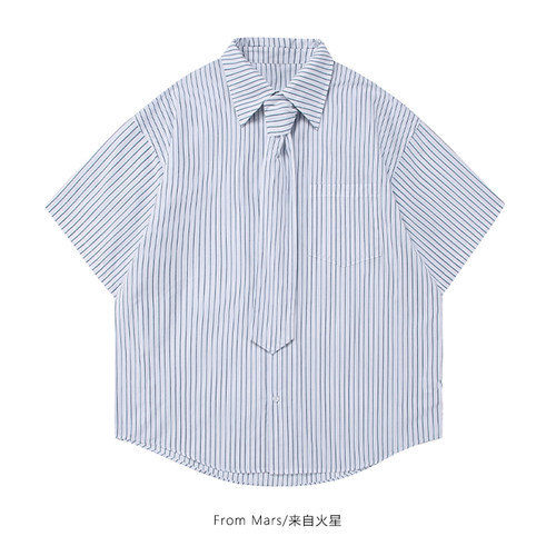 一种习惯领带翻领条纹短袖衬衫