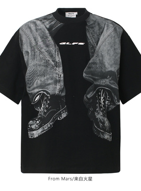 From Mars A year of quietly loosing short-sleeved T-shirts