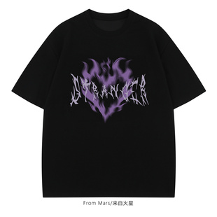 From Mars A report on a round-collar short-sleeved T-shirt