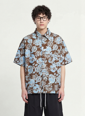 From Mars Beauty of flowers and plants short-sleeved shirt