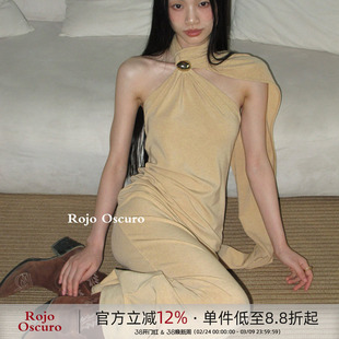 Rojo oscuro智惠美人重磅羊毛围巾挂脖露背性感连衣裙高级感长裙