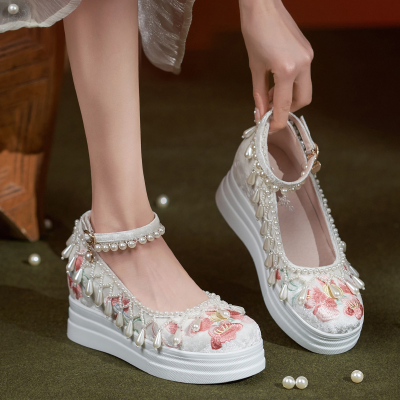 汉服鞋古风珍珠绣花鞋内增高厚底