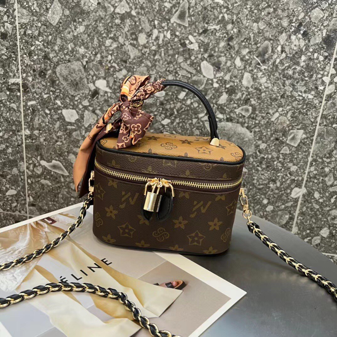 优草坊女包新款时尚化妆包高品质轻奢复古休闲洋气老花单肩斜挎包