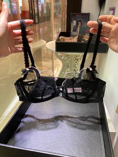 透明性感英国奢牌超薄大胸显小聚拢收副乳黑色可爱70DDF-80DD1