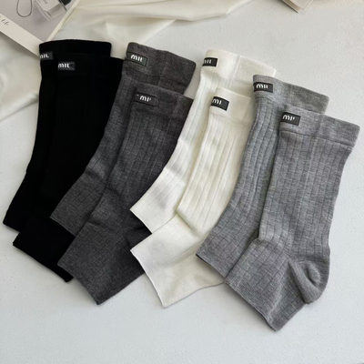 大苌巾SD242-9欧货字母腿套踩脚堆堆袜超柔薄款半截袜子潮