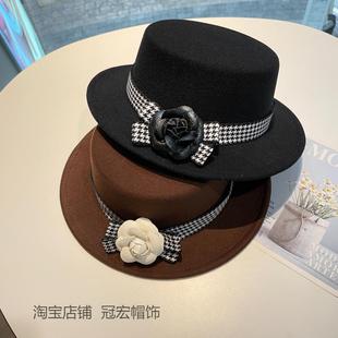 秋冬帽子女平沿复古时尚白色礼帽百搭休闲山茶花毛呢平顶帽时装帽