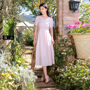 100莱赛尔 新款 若潮大码 2026春季 极简浅粉连衣裙胖MM 女装