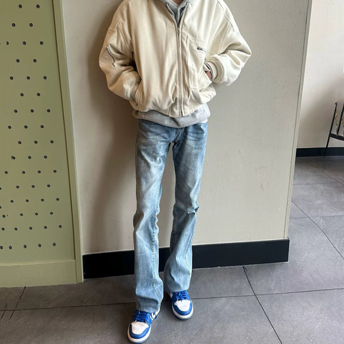 美式基础款浅蓝高弹力微喇牛仔裤