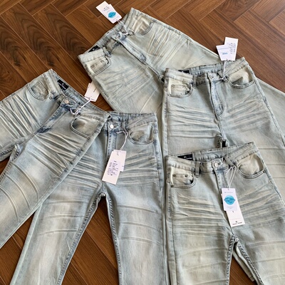 立体猫须冰蓝微喇弹力修身牛仔裤