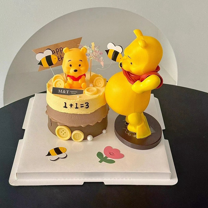 小熊维尼卡通动物蛋糕模型仿真2024新款网红塑胶假生日蛋糕可定制
