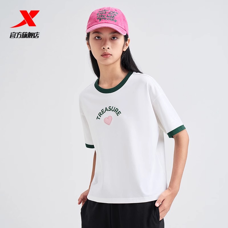 特步运动T恤女装2025年夏季宽松上衣白色圆领女子针织衫休闲短袖