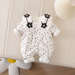 夹棉婴儿连体衣秋女宝保暖哈衣小月龄宝宝衣服秋冬薄棉洋气抱抱服