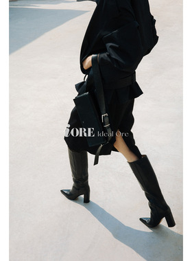 IORE理想矿石设计原创 构筑风格 极简直筒结构粗跟尖头及膝靴长靴