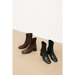 IORE理想矿石设计师原创 显瘦显腿长包裹感弹力羊皮粗跟高跟短靴