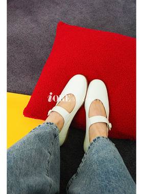 IORE理想矿石设计师原创2025新款法式复古极简通勤平底玛丽珍单鞋