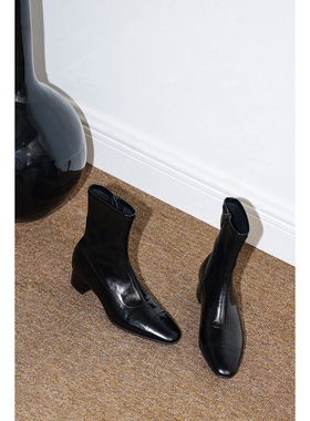 IORE理想矿石设计师原创 经典百搭极简贴腿显瘦皱牛油皮中跟短靴