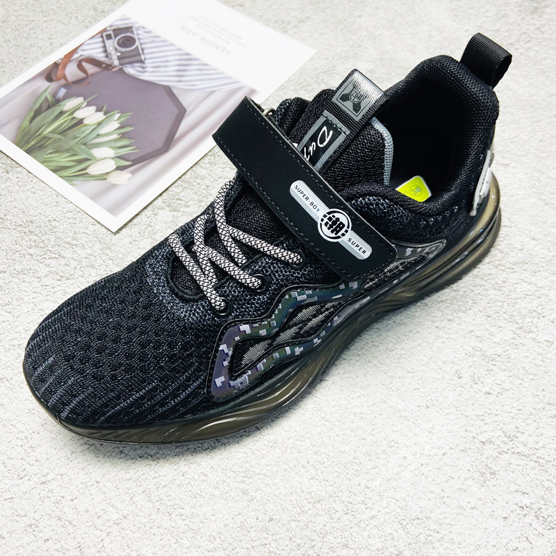 秋季儿童透气防臭跑步鞋