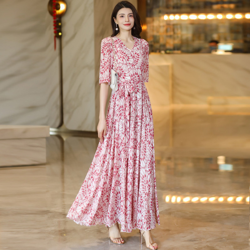 2025年新款春秋冬大摆连衣裙收腰显瘦旅游度假长裙雪纺裙沙滩裙子,女装/女士精品,连衣裙,淘宝优惠券,粉丝福利购,淘宝优惠卷