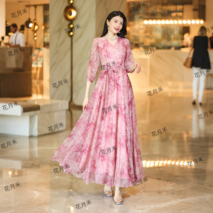 2025年春秋冬V领印花气质优雅连衣裙长裙妈妈款短款小个子沙滩裙