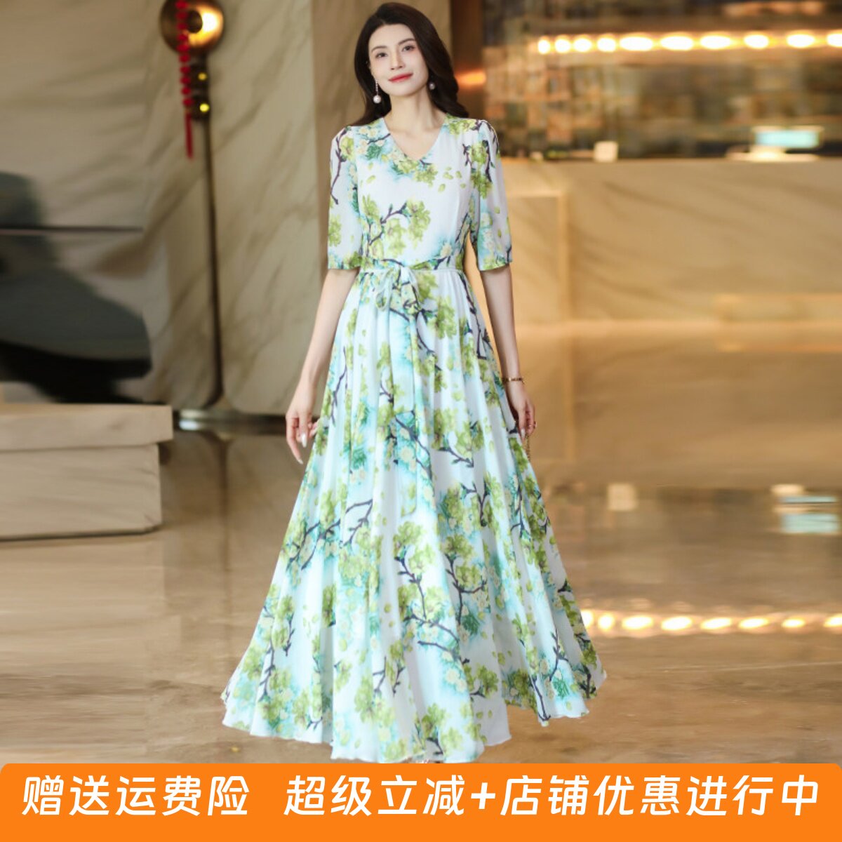 2026年新款春夏V领短袖大摆连衣裙收腰显瘦度假雪纺裙沙滩裙子