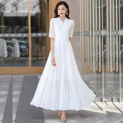 2025年春秋冬V领印花连衣裙收腰显瘦长裙妈妈款短款小个子沙滩裙