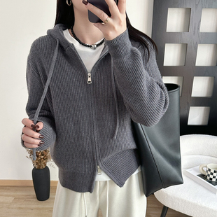 连帽休闲宽松软糯厚实针织衫外套2024秋冬新款加厚毛衣女开衫上衣