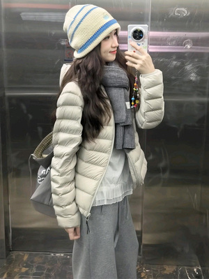 早秋韩系独特超好看浅灰色小香风羽绒棉衣棉服外套女款2025年秋季