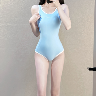 浅蓝简约美背连体游泳衣女小胸泡温泉度假运动显瘦沙滩海边高级感