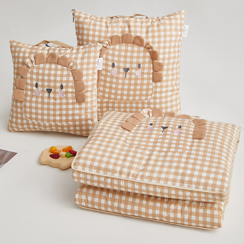 2025新款抱枕被子两用办公室午睡毯子枕头被二合一汽车载靠垫靠枕