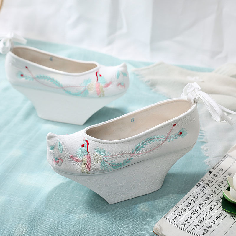 原创清朝花盆底宫廷鞋女古装格格鞋戏曲甄嬛传满族旗鞋高跟绣花鞋