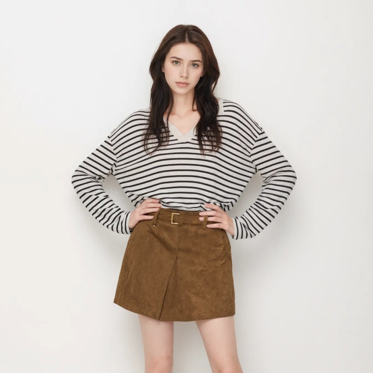 2025冬季新翻领开襟V领针织衫