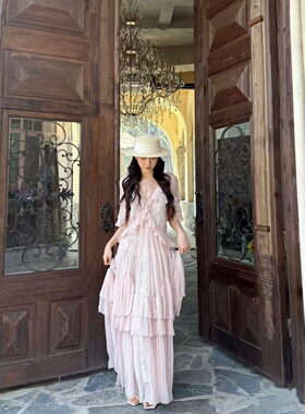 【易梦玲同款】2026春季气质设计款粉蕾丝七分袖荷叶边短袖连衣裙