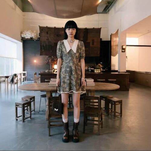2026夏季古风碎花泡泡袖连衣裙