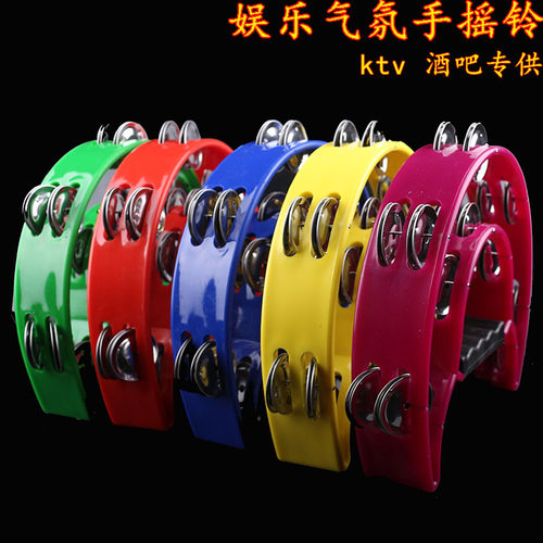 材质：不锈钢卷边铃圈+塑料制品 。规格：高度：20cm 宽度：23cm 。黑色手把长度：9cm 。宽度4.7cm。沙锤跟手摇铃都有，量大价优！