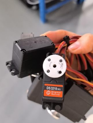 20KG大扭矩金属齿数字舵机DS3218MG 遥控车模船模机
