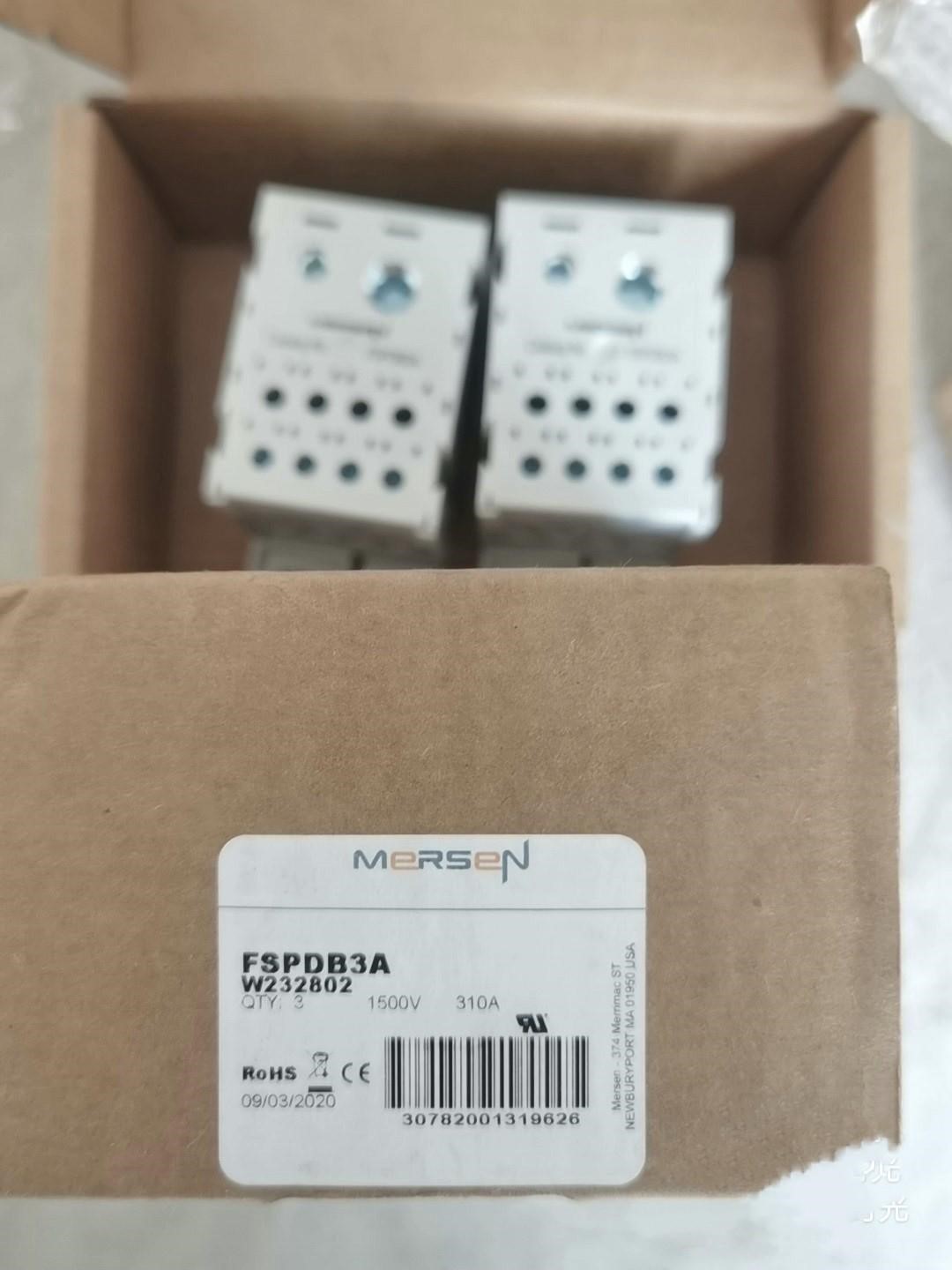 全新原装美尔森MERSEN FSPDB3A电流分配模块。