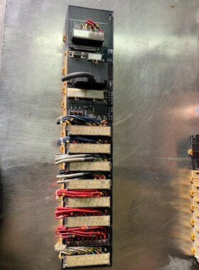 欧姆龙PLC整套，CJ1W-PA205R，CJ1G-CPU4