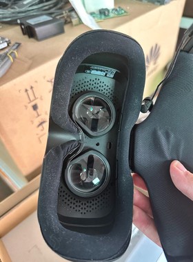 爱奇艺奇遇二代4KVR眼镜一体机IQUT观影电影眼镜3dvr