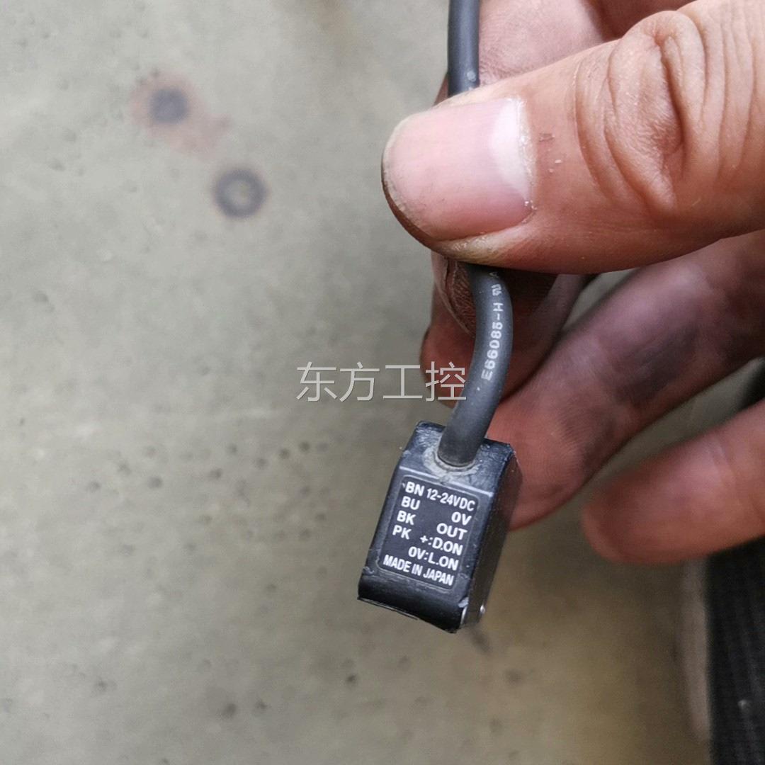 议价恩士带数显光电开关PZ-V11，D基C 2V43线 N，PN