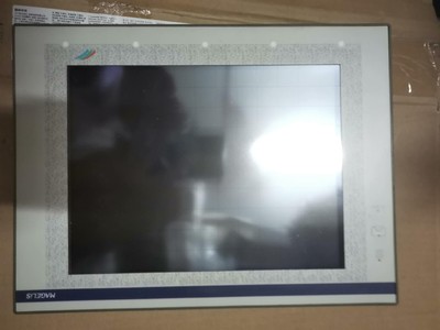 XBTF034610 施耐德触摸屏 二手正品 实物拍摄 包好