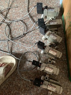 拆机件 SMC电磁阀VP544R 共6个 03B 成 5EZ