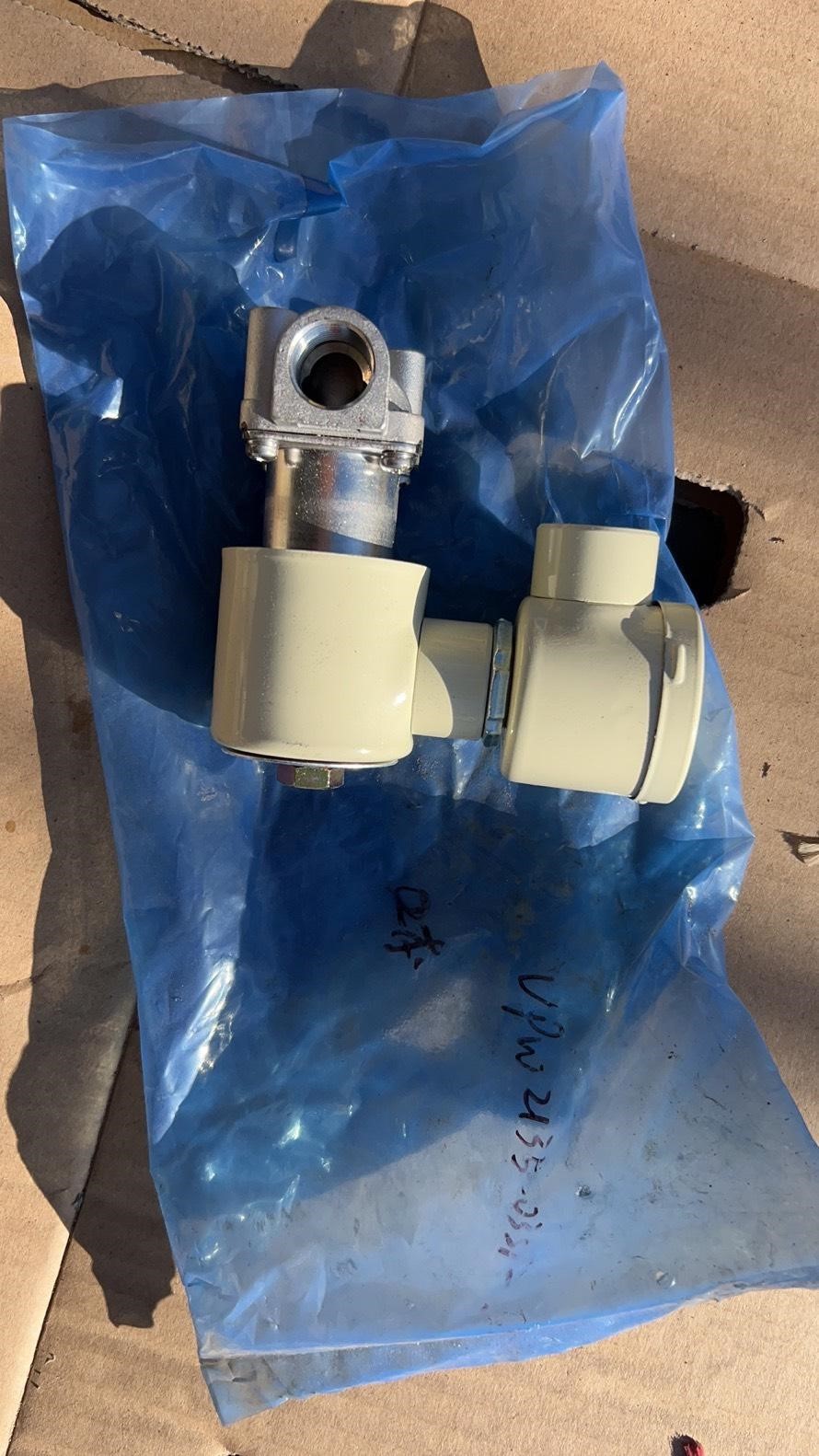 SMC电磁阀VPW2135SE，24v全新剩余一个，议价出