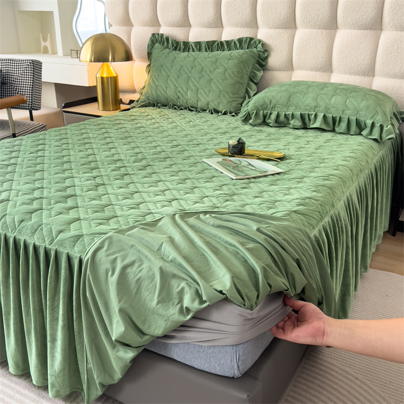 牛奶绒床裙床笠二合一保暖防滑