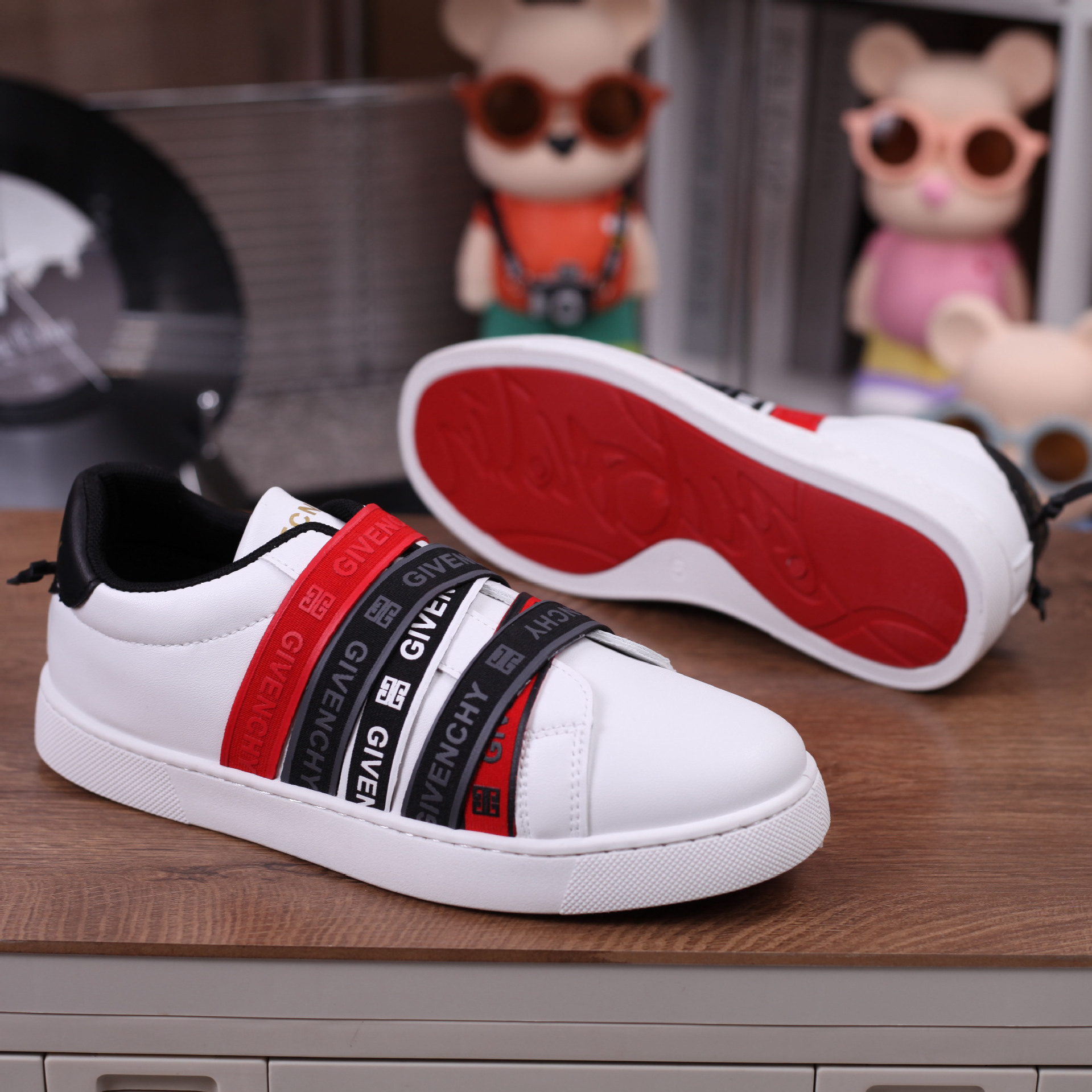 休闲运动2025春秋新款皮面红底板鞋男士潮鞋低帮休闲鞋男鞋爆款时