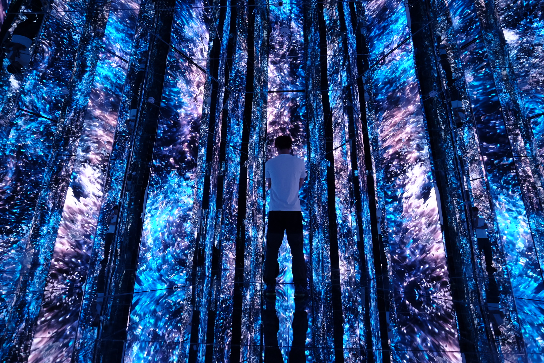 TD新媒体艺术小店支持touchdesigner，unity，等交互软件制作。